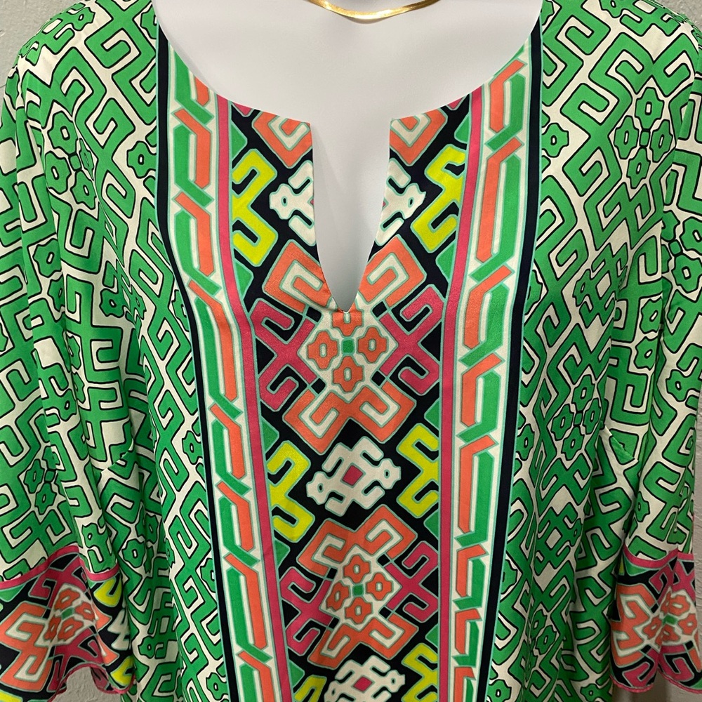 Crown & Ivy Women’s Green and Pink Geometric Print Shift Dress 24W - Picture 3 of 12
